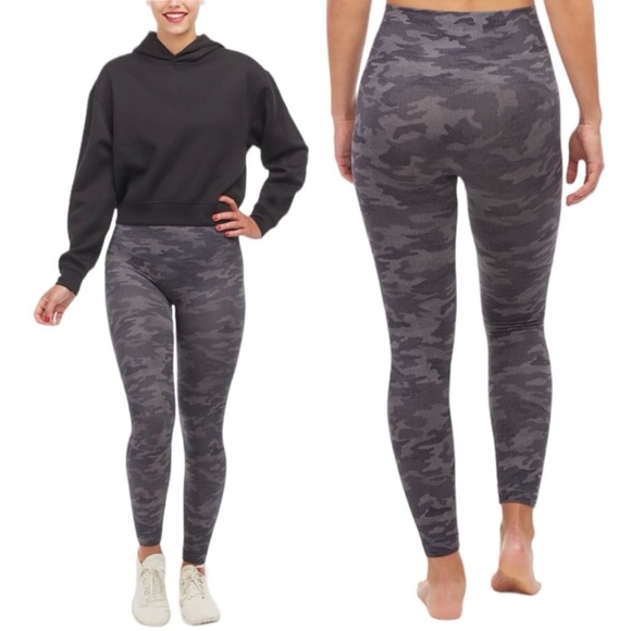 SPANX Pants - SPANX Camo Leggings